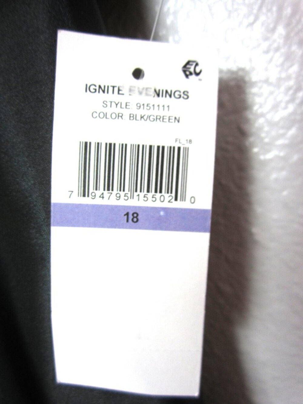 Ignite Evenings NEW Size 18 Ombre Satin Boat Neck Ball Gown Black Green Formal - Picture 8 of 15